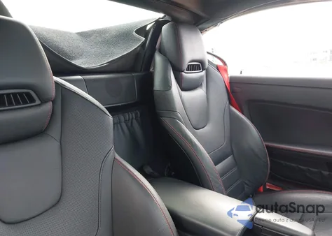 2020 Mercedes-Benz Slc 300 z USA, uszkodzony, nr VIN W1KPK3JA1LF169582